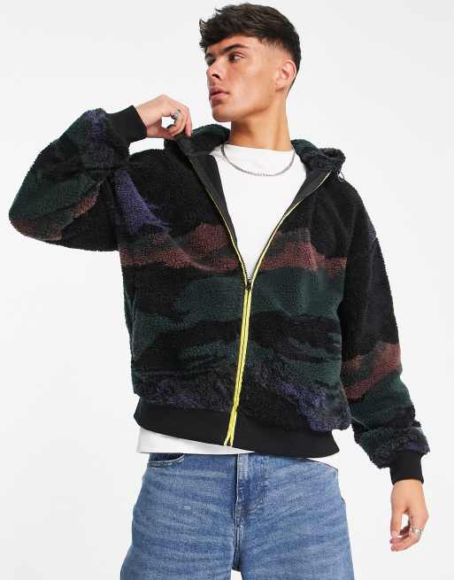 Levi's – Zapinana na zamek czarna wzorzysta bluza z kożuszka z kapturem
