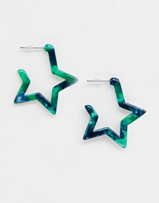 Liars & Lovers emerald resin star earrings
