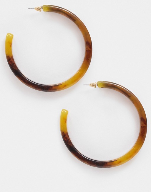 Liars & Lovers resin earrings in ombre amber