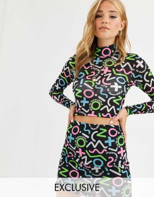 LIFE IS BEAUTIFUL - Crop top met lange mouwen met mesh print combi-set