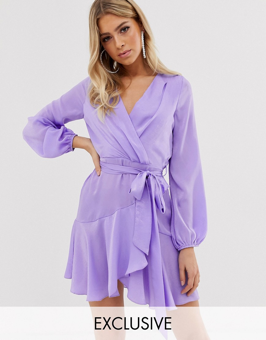 фото Лиловое атласное платье мини с запахом flounce london-фиолетовый