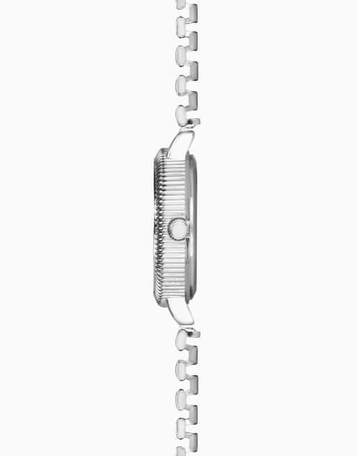 Limit 28mm round watch in silver, 3 of 4