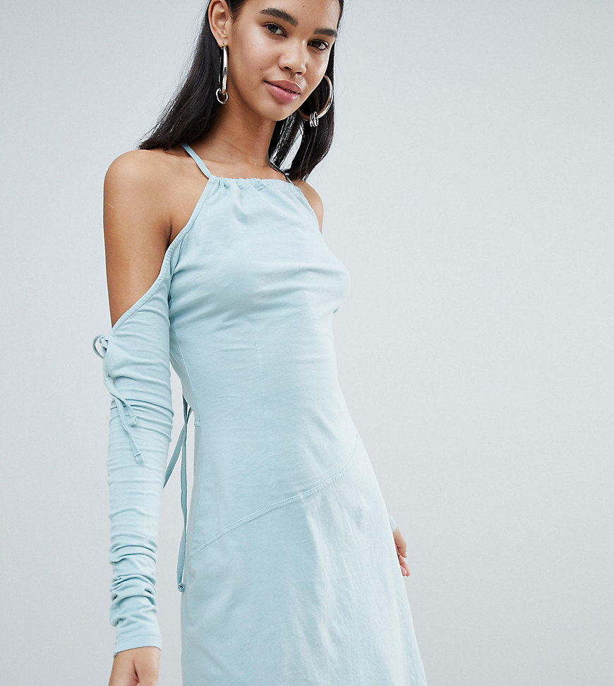 Limited edition kjole med krydset asymmetrisk ryg fra Weekday-Creme