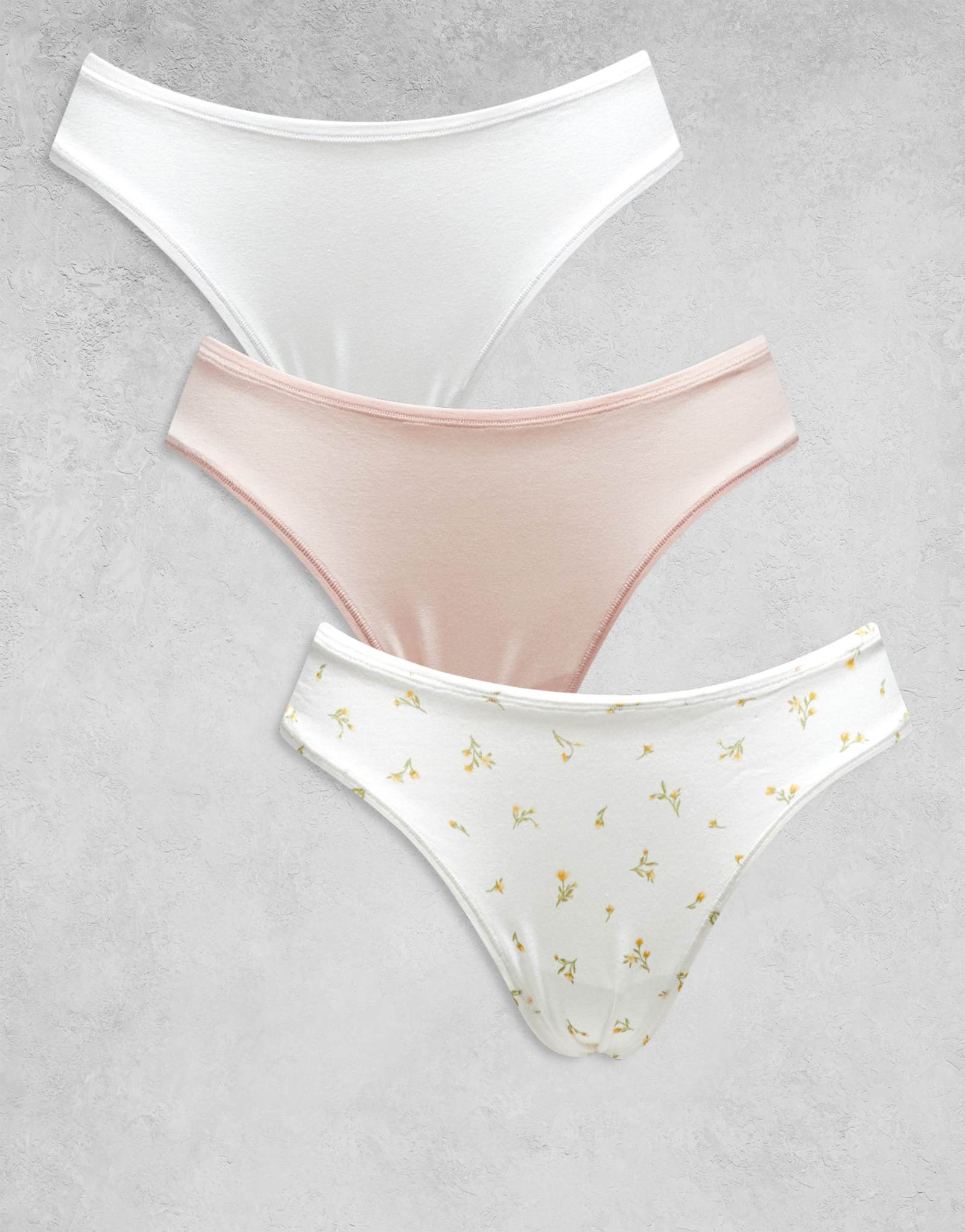 Бразильские трусы Lindex, 3 упаковки, с кружевной отделкой спереди из многослойного материала.