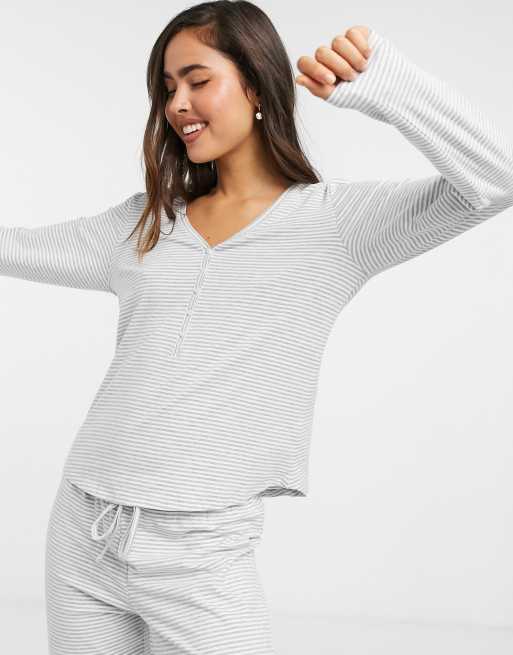 Lindex – Annelie – Szara góra od piżamy w paski, z guzikami z przodu, z mieszanki bawełny – GREY