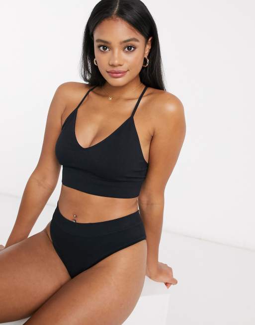 Lindex – Brasilianischer, nahtloser  Slip in Schwarz mit Rippung und hohem Beinausschnitt