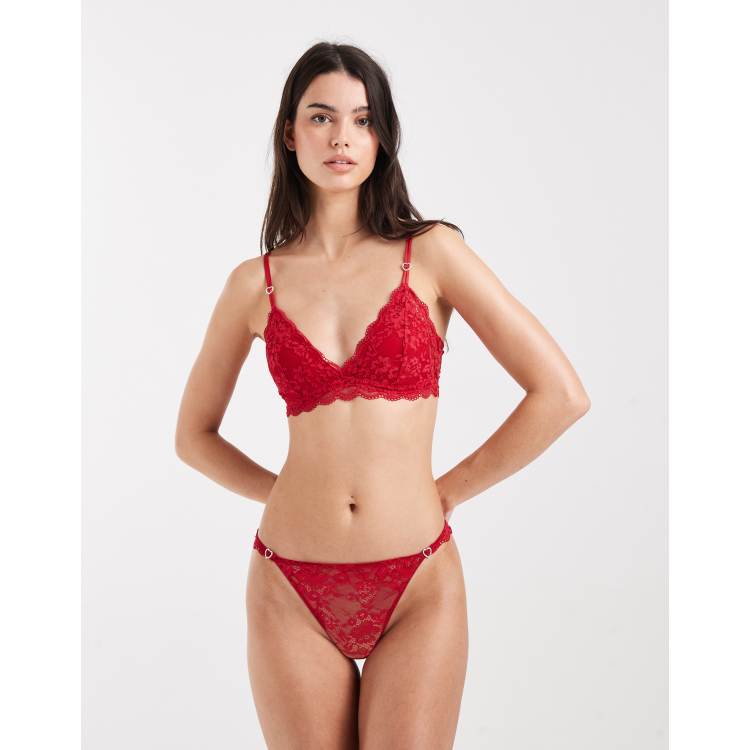208982624-1-red?$n_750w$&wid=