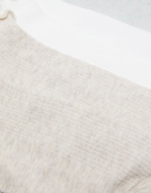 Lindex - Pakke med 4 par ribstrikkede ankelsokker med flæsekanter i hvid og beige, 4 af 4