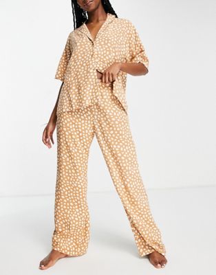 Lindex - Pyjama avec top à revers et pantalon large à pois - Beige | ASOS
