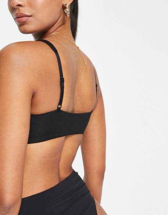 https://images.asos-media.com/products/lindex-sou-nova-2-pack-cotton-rib-bralettes-in-black-and-blue-multi/201953747-2?$n_550w$&wid=550&fit=constrain