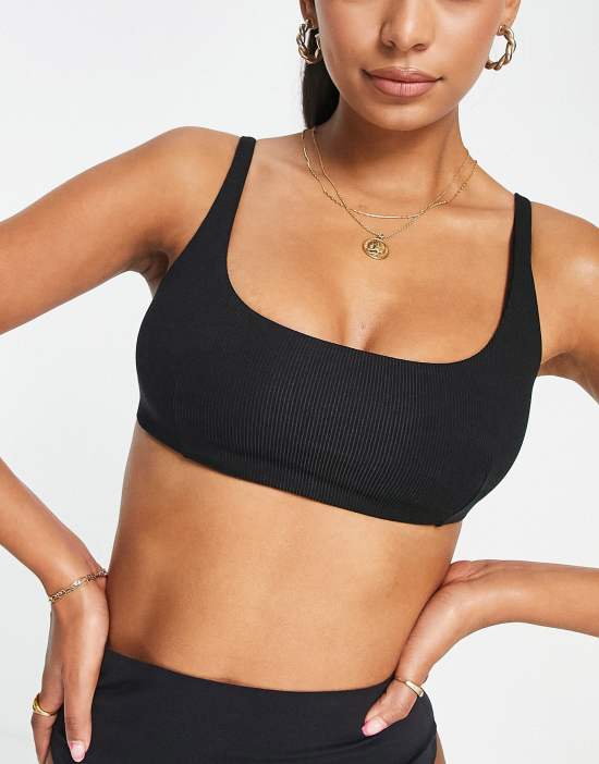 https://images.asos-media.com/products/lindex-sou-nova-2-pack-cotton-rib-bralettes-in-black-and-blue-multi/201953747-4?$n_550w$&wid=550&fit=constrain