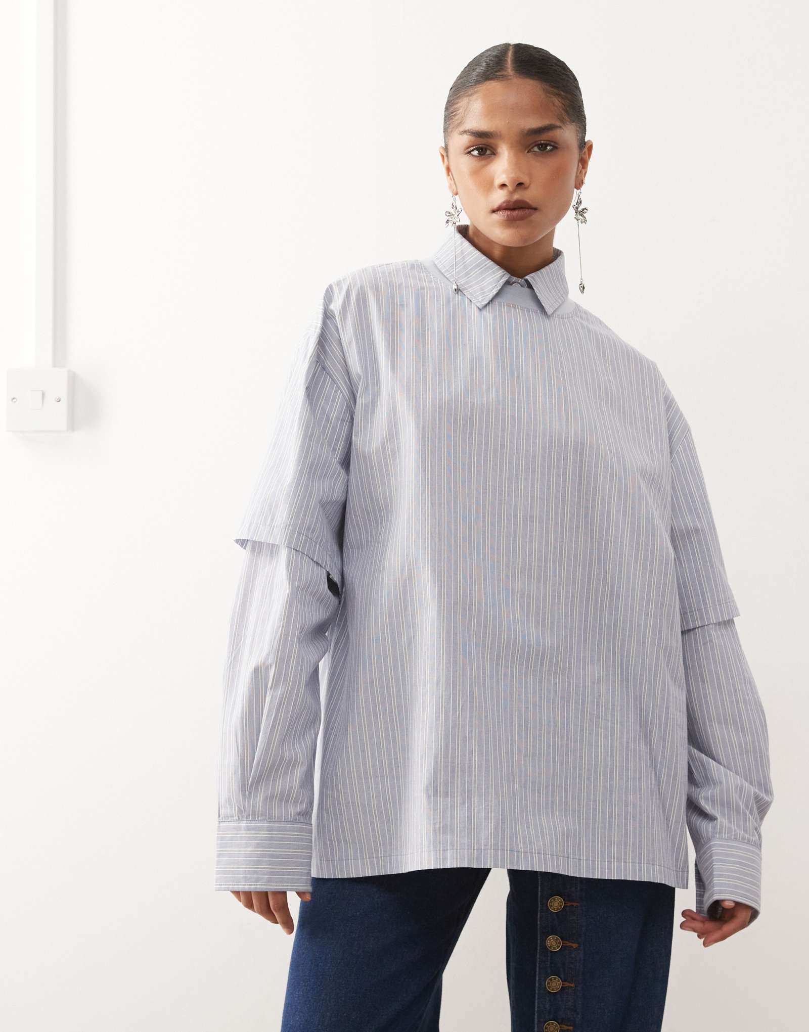 Футболка оверсайз Lioness 2 в 1 с длинным рукавом в бело-голубую полоску - часть комплекта