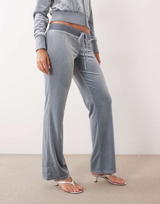 Lioness Alba velour low rise flare trackpant co-ord in light grey, 2 of 5