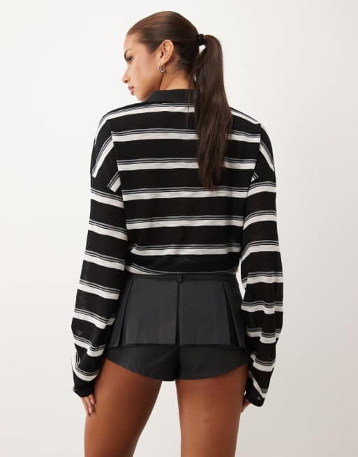 Lioness Allure skort ultra mini plisada en gris oscuro, 3 de 5