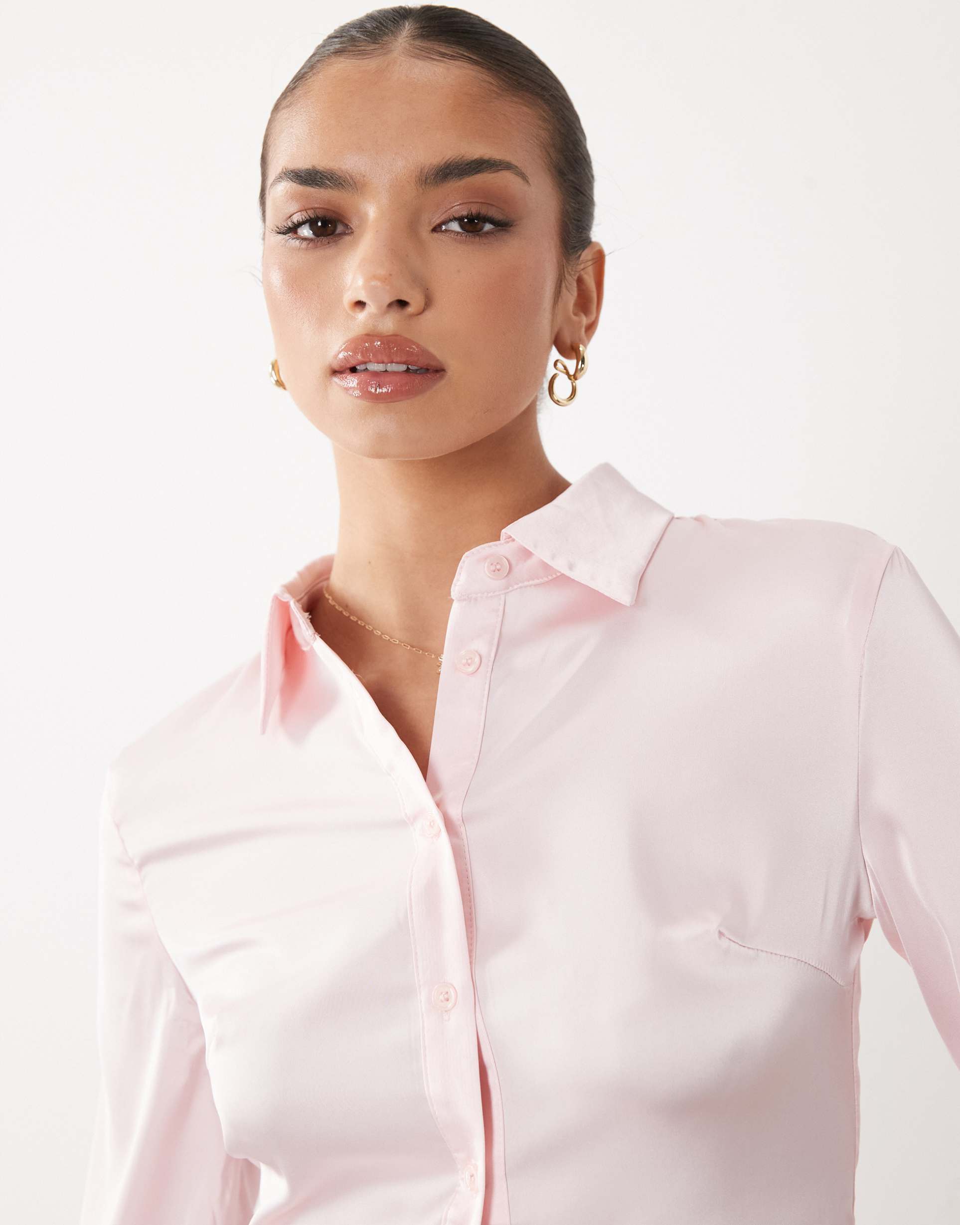 lioness angelic fitted satin shirt in bubblegum pink