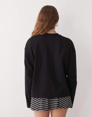 Lioness Bloom Cotton Long Sleeve Crew Neck Boxy T-shirt In Black