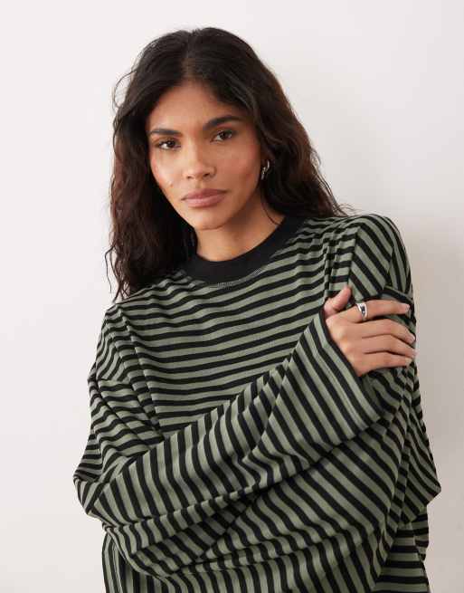 Lioness - Bloom - T-shirt squadrata girocollo a maniche lunghe in misto cotone verde e nera a righe  , 3 di 4