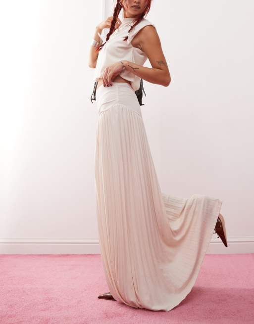 Lioness boxy sleeveless crop top and maxi skirt set in ivory