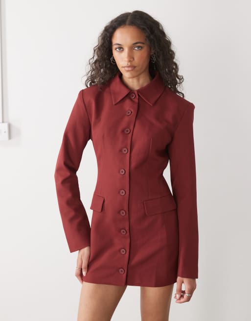 Lioness - Cheri - Robe blazer courte structurée et ajustée avec boutons à l'avant - Rouge, 4 de 4
