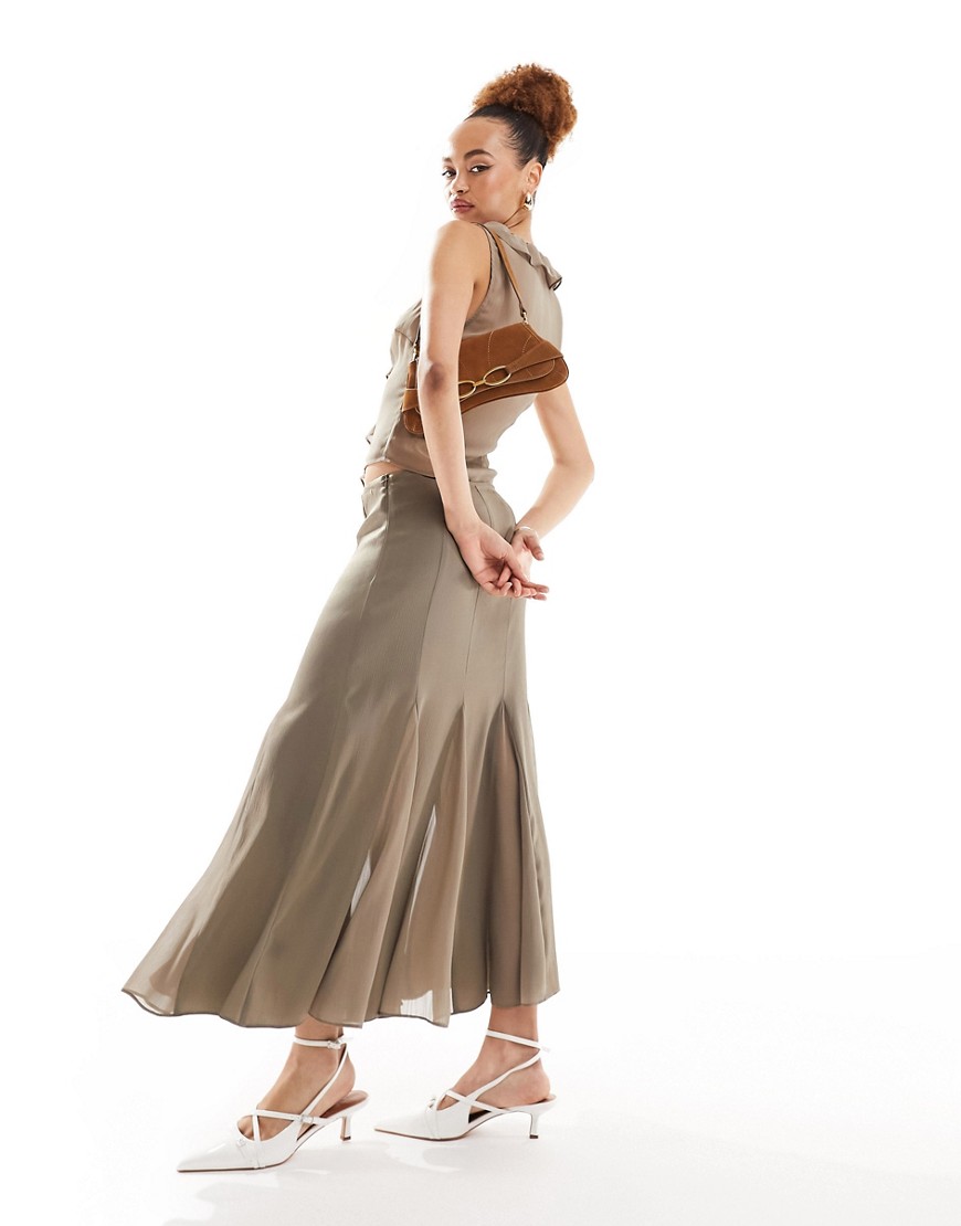 Lioness chiffon pleated midaxi skirt co-ord in taupe-Neutral