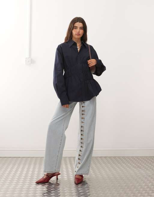Lioness – Chloe – Oversize-Hemd aus Baumwolle in Mitternachts-Marineblau mit weiten Ärmeln, Bündchen und gerafften Details, 3 von 4