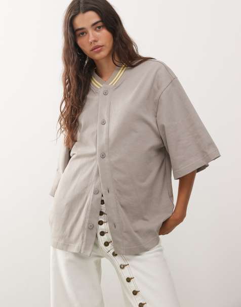 Lioness – Clubhouse – Ljusbeige topp i oversize med sänkt axelsöm i sportig jersey - view 1