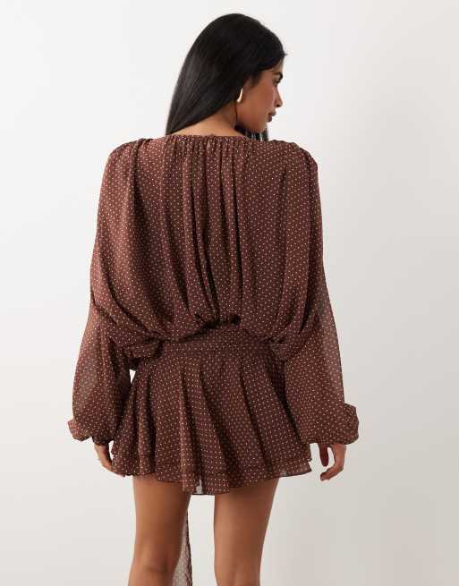 Lioness - Elements - Mini jurk van chiffon met gedrapeerd detail, ballonmouwen en gestrikte taille in chocoladebruin met stippen, 3 van 4