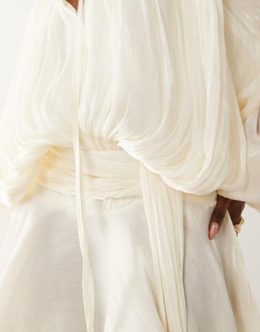 Lioness – Elements – Minikleid aus hochglänzendem Chiffon in Champagner mit Drapierung, Ballonärmeln und Bindegürtel, 3 von 4