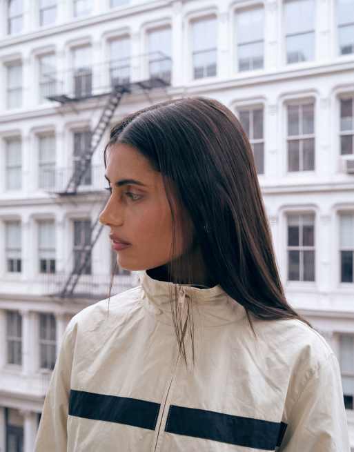 Lioness Essential funnel neck windbreaker jacket in beige, 2 of 4