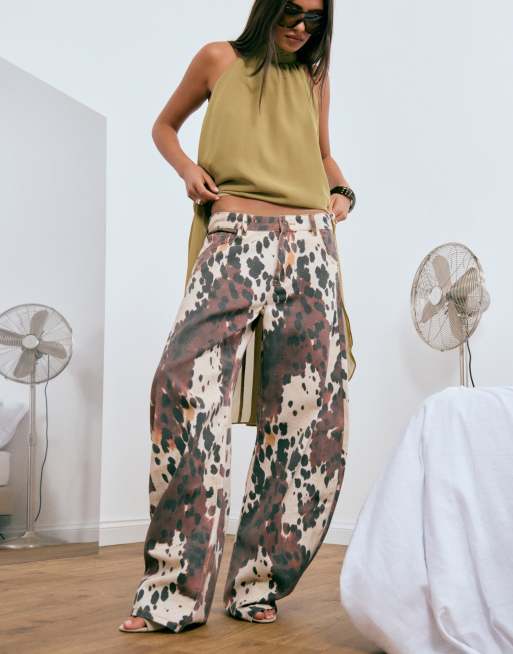 Lioness exclusive horseshoe barrel leg jeans in brown cow print, 4 of 5