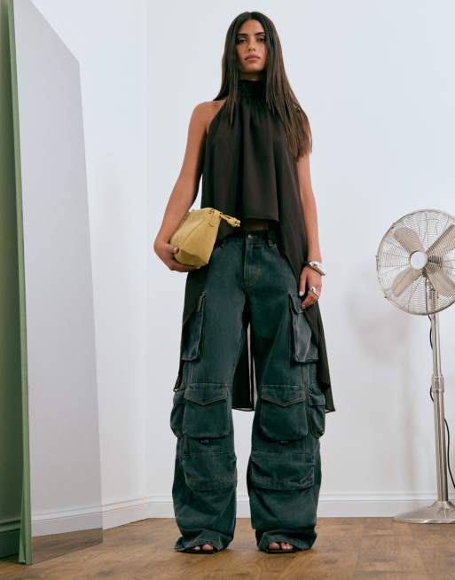 Lioness exclusive sweetness low rise pocket detail oversized cargo jeans in washed black, 5 of 5