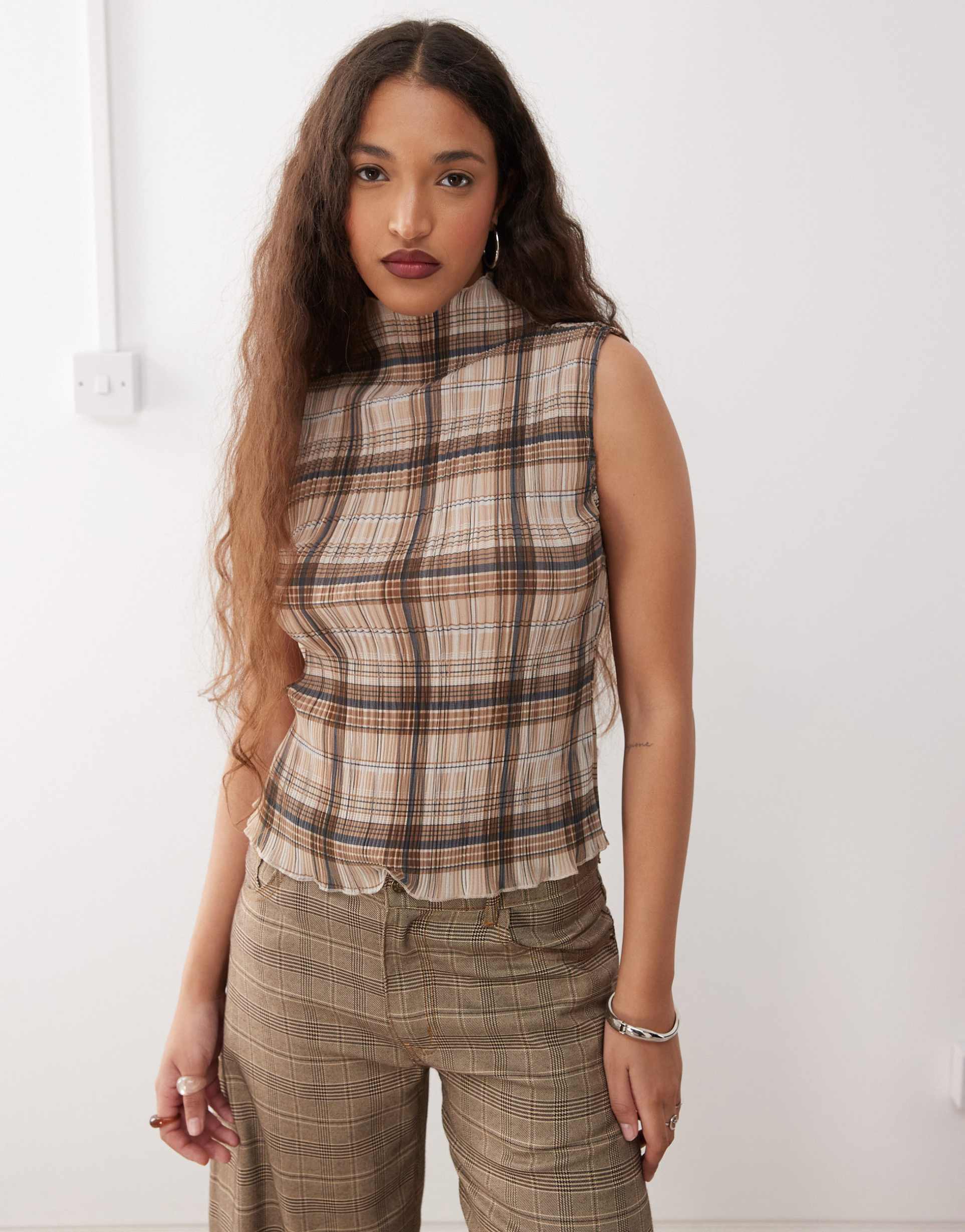 lioness ford high neck sleeveless plisse top in tan plaid