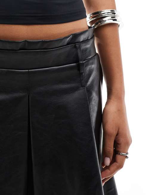 Lioness - Geplooide midi rok met leerlook en lage taille in zwart, 3 van 5