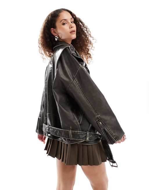 Lioness - Giacca biker oversize in pelle sintetica invecchiata con tasche color antracite, 3 di 4