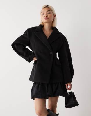 Lioness - Heart Shaped - Manteau aspect laine à boutonnage croisé avec taille cintrée et manches bouffantes - Noir