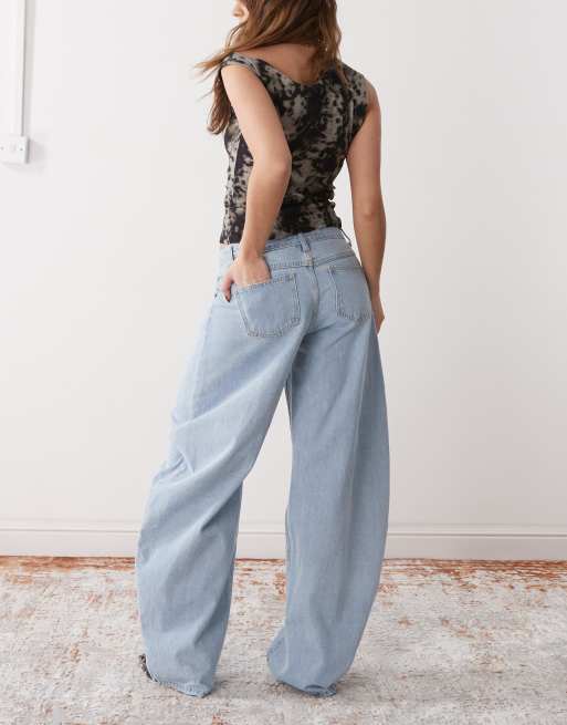 Lioness barrel leg jeans in light blue wash