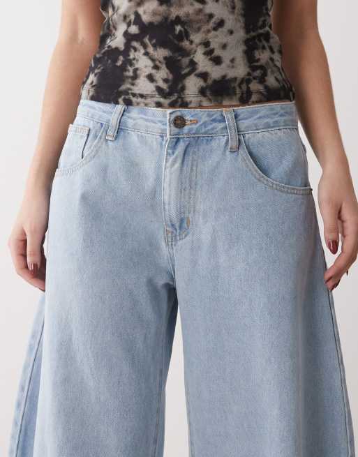 Lioness barrel leg jeans in light blue wash