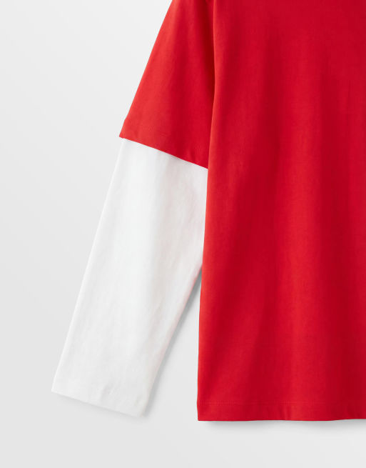 Lioness - Hvid oversized 2-i-1-T-shirt med rødt T-shirt-lag yderst, 8 af 8