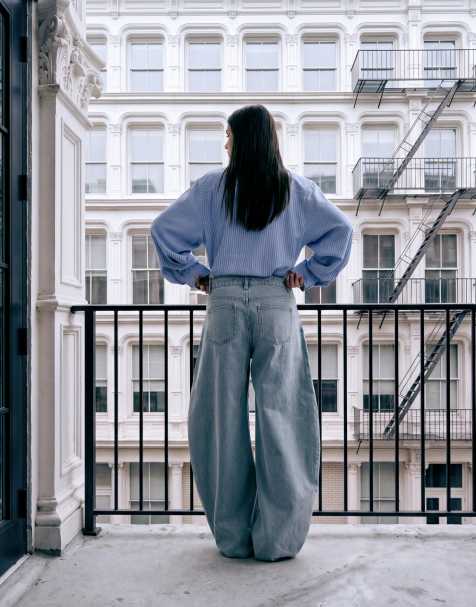 Lioness jeansy barrel leg w jasnoniebieskim denimie - view 1