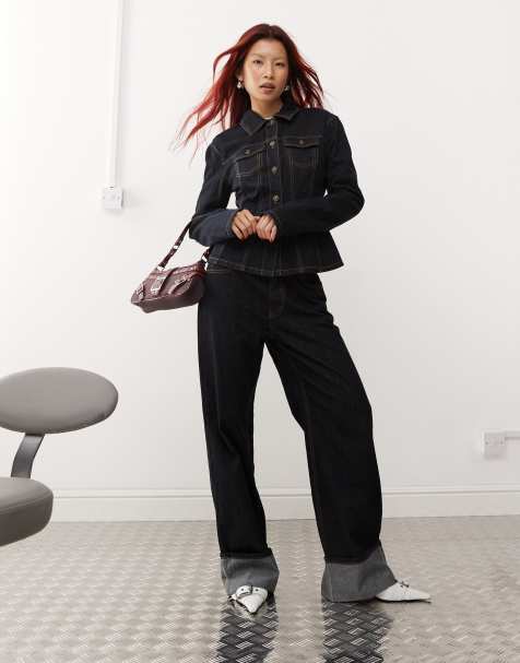 Lioness – Mörktvättat set med jeansjacka med indragen detalj och jeans med låg midja - view 1