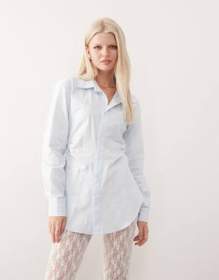Lioness Naomi Cinched Waist Slit Front Collared Shirt In Blue