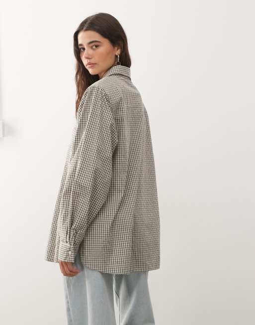 Lioness Notting Hill cotton oversized shoulder pad detailing multiway button front shirt in cream plaid, 2 of 4
