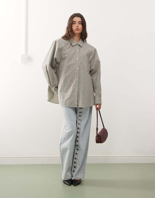 Lioness - Notting Hill - Cremehvid ternet bomuldsskjorte med skulderpuder og multifunktionel front med knapper i oversized pasform, 3 af 4