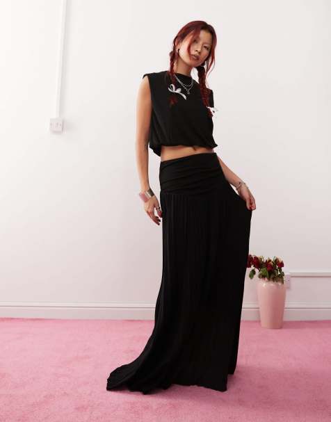 Lioness pleated drop waist knit maxi skirt in black - part of a set - view 1
