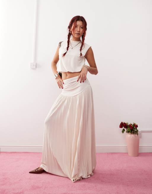 Lioness pleated drop waist knit maxi skirt in ivory - part of a set