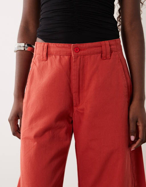 Lioness Sideline barrel leg jeans in crimson, 3 of 5