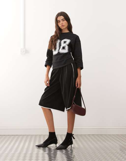 Lioness - Spectate - Sorte oversized jorts i jersey med sømdetaljer i kontrast - Del af sæt