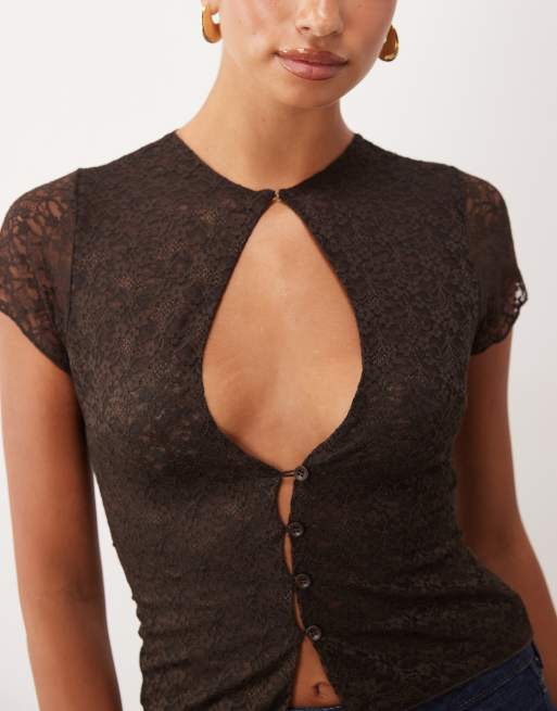 Lioness topp med nyckelhålsöppning, capärmar och spets i chokladbrun, 3 av 4