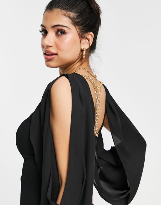 Lipsy – Czarna sukienka maxi z odkrytymi plecami z łańcuszkiem i  rozszerzanymi rękawami | ASOS