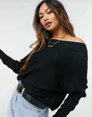 Lipsy - Gebreide trui met blote schouders in zwart | ASOS